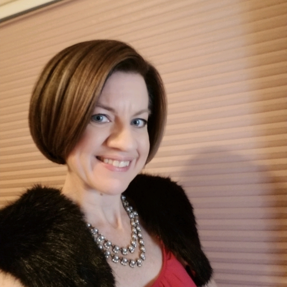 Meet your Posher, Angela